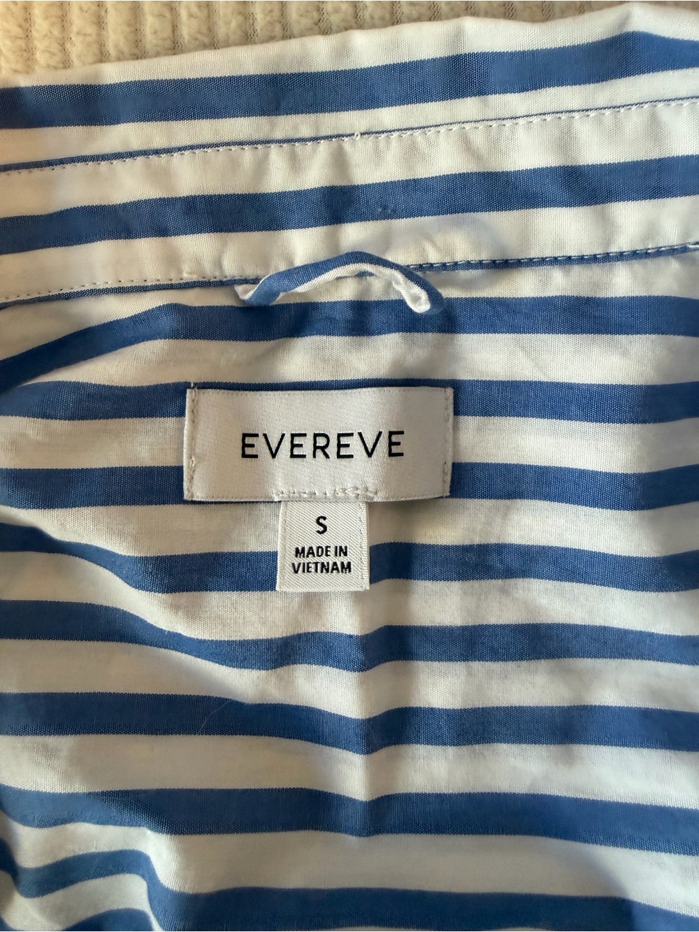 Evereve Striped Crop Shirt in Blue & White - Picture 5 of 6